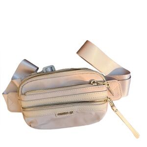 Madden Girl Adjustable Belt Bag Taupe EUC